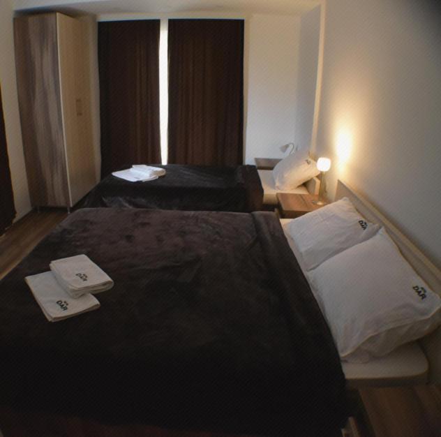 Motel & Restaurant Dar 新帕扎尔 外观 照片