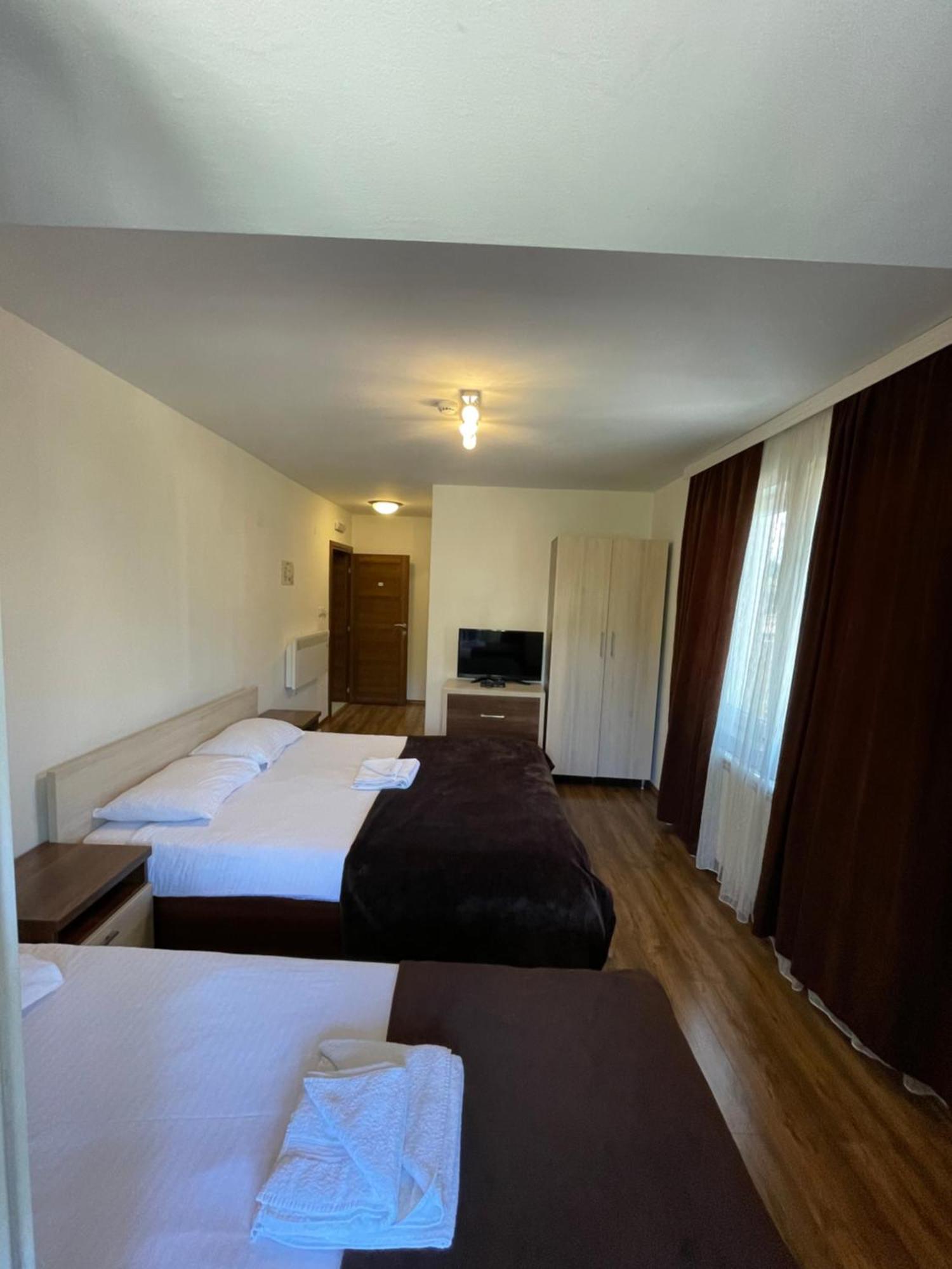 Motel & Restaurant Dar 新帕扎尔 外观 照片