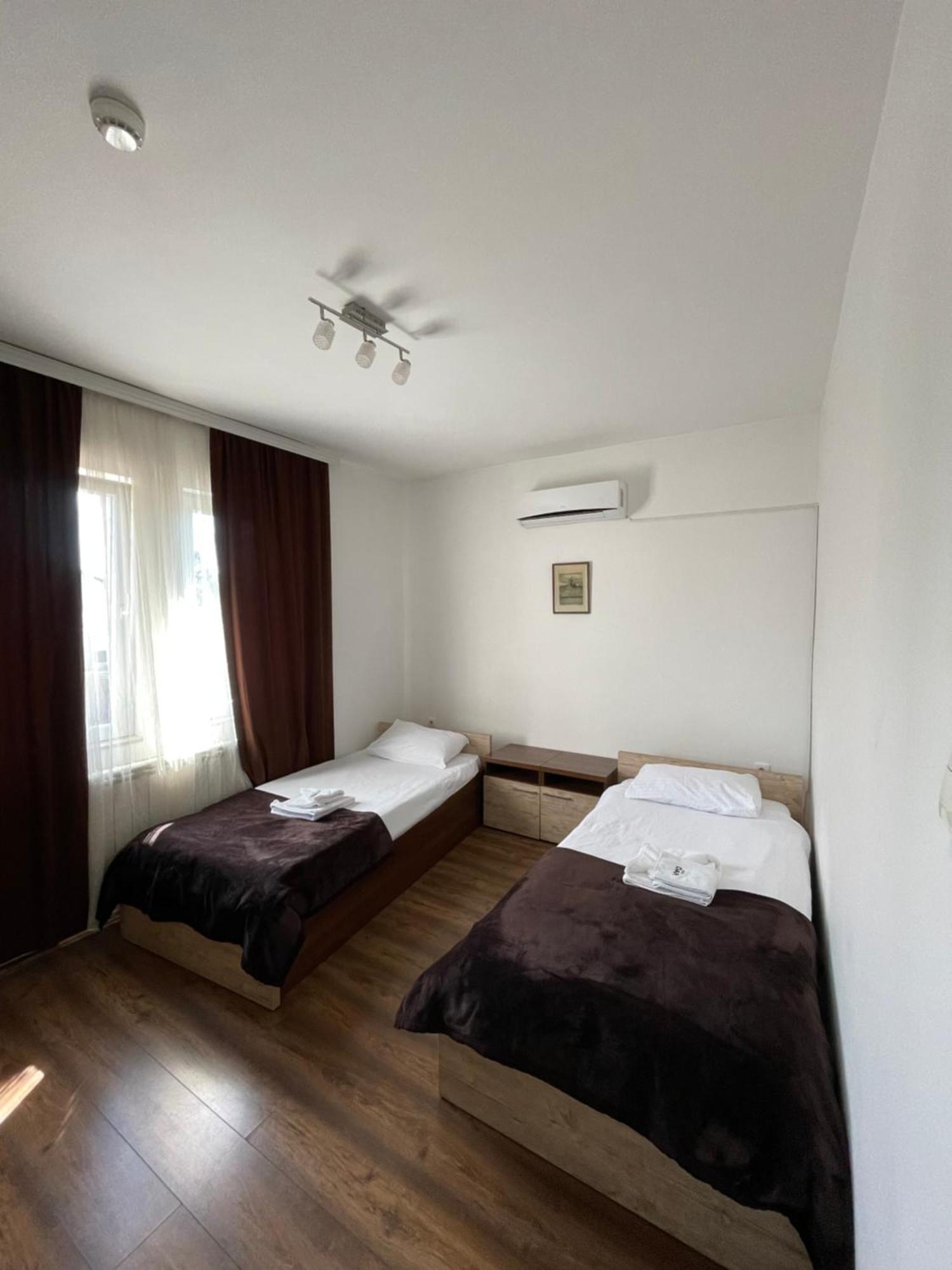 Motel & Restaurant Dar 新帕扎尔 外观 照片