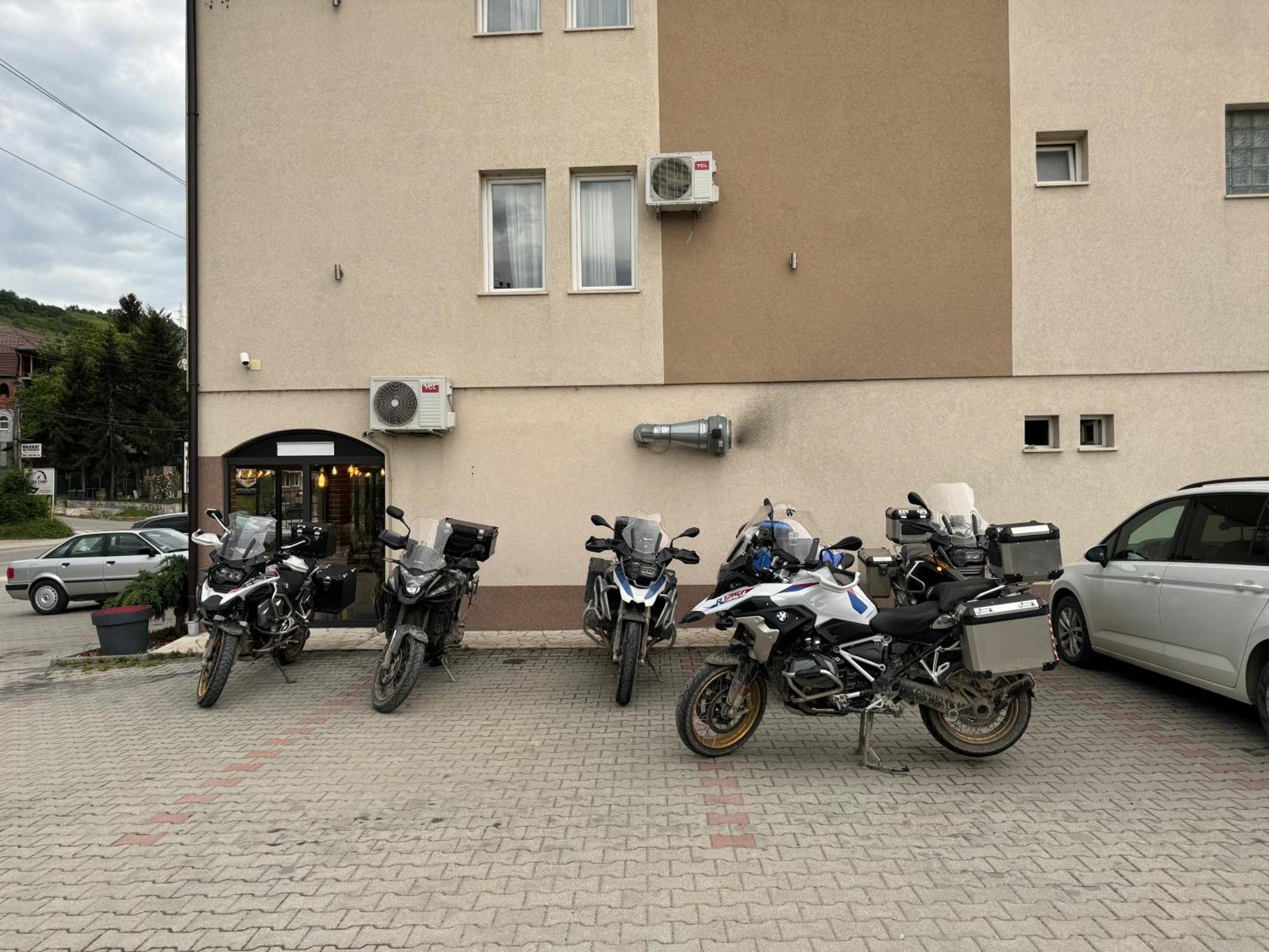 Motel & Restaurant Dar 新帕扎尔 外观 照片