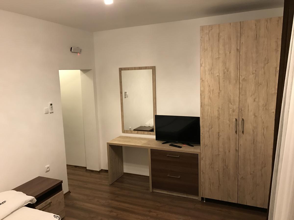 Motel & Restaurant Dar 新帕扎尔 外观 照片