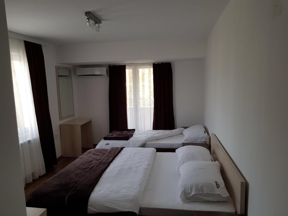 Motel & Restaurant Dar 新帕扎尔 外观 照片