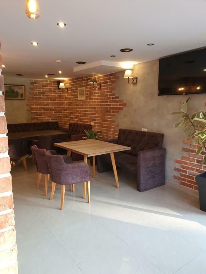 Motel & Restaurant Dar 新帕扎尔 外观 照片